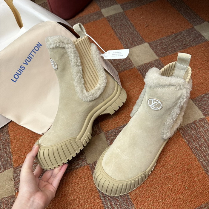 L&V SNEAKERS