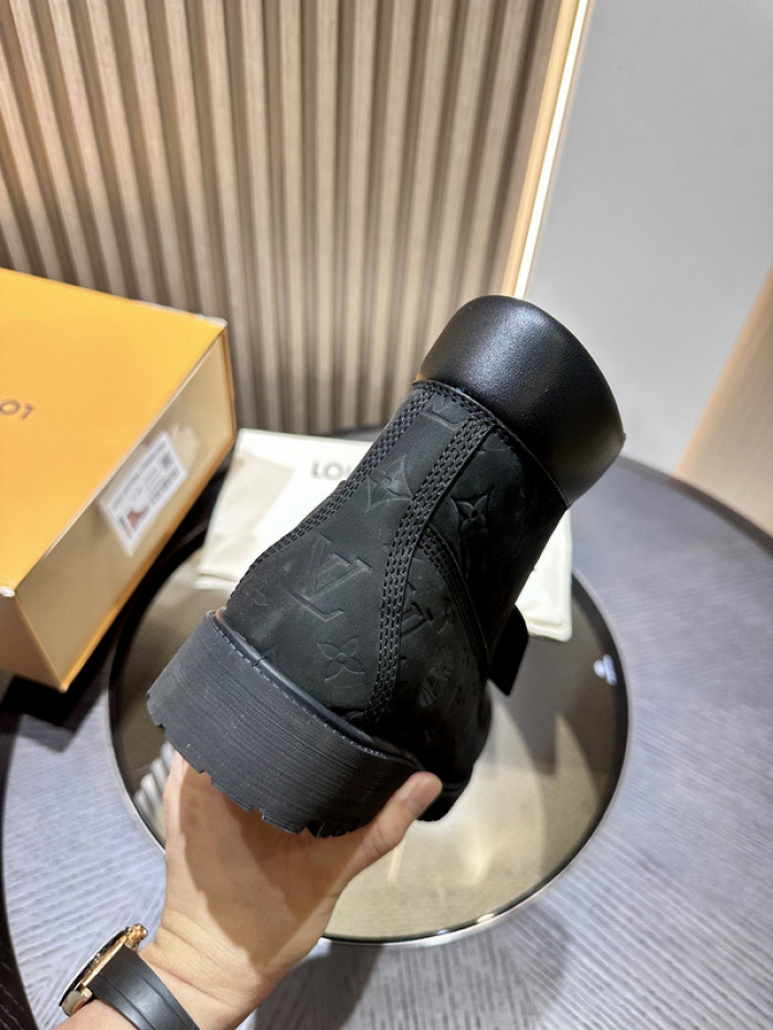 L&V SNEAKERS