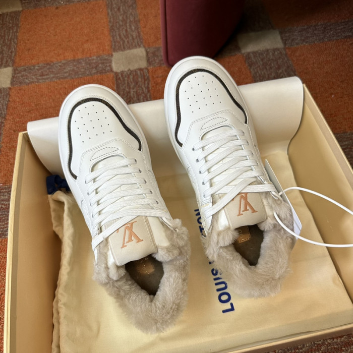 L&V SNEAKERS