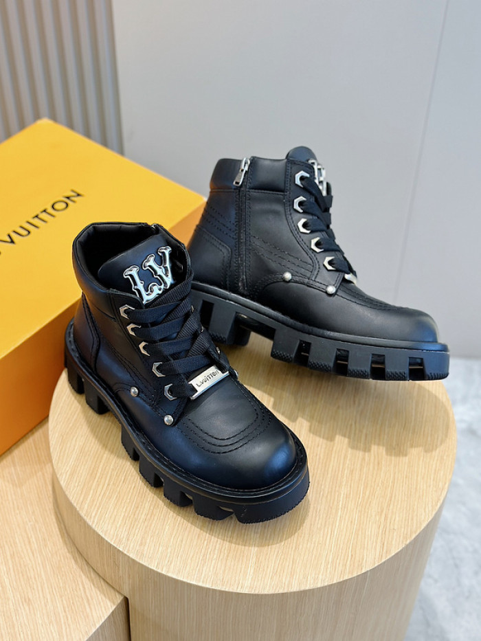 L&V SNEAKERS