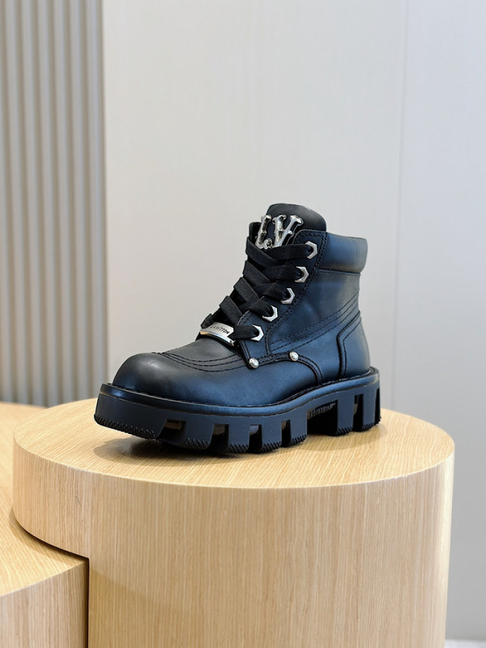 L&V SNEAKERS