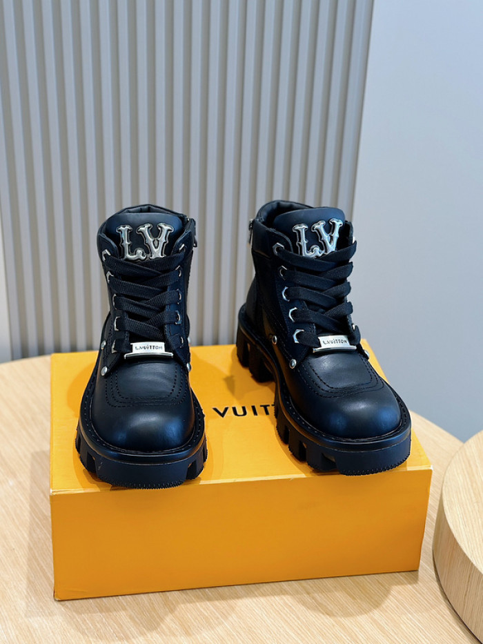 L&V SNEAKERS