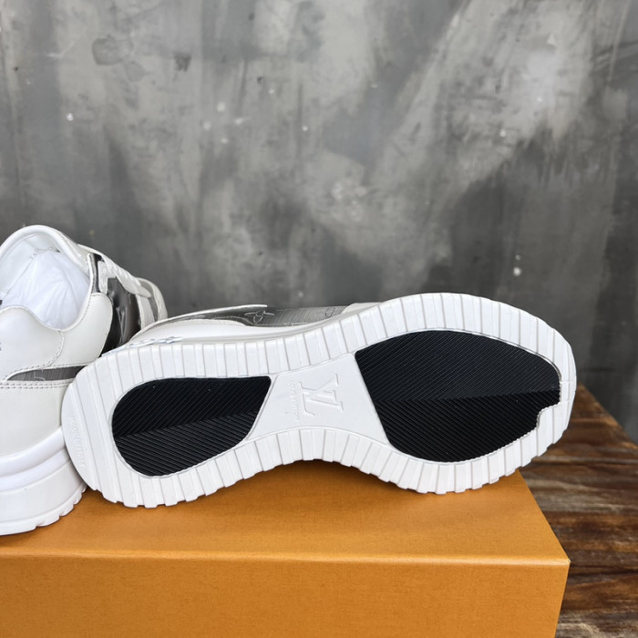 L&V SNEAKERS