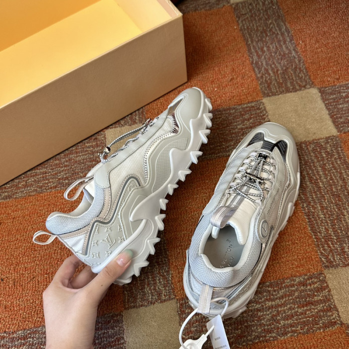 L&V SNEAKERS