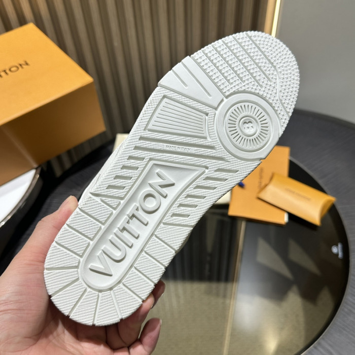 L&V SNEAKERS
