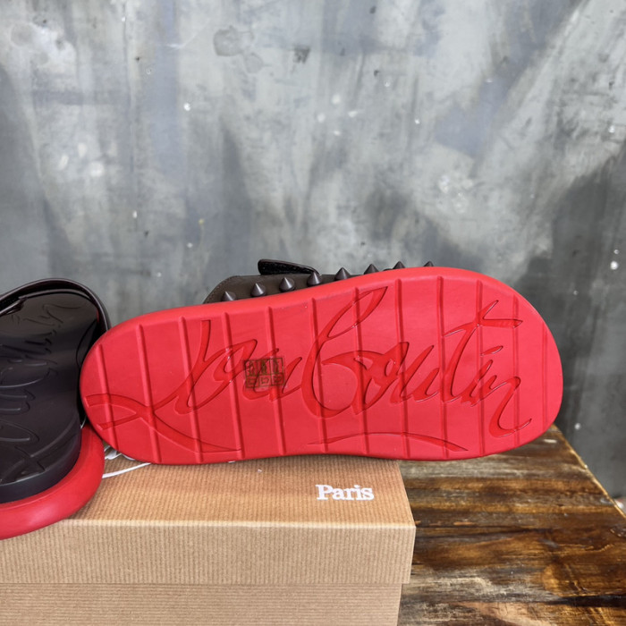 CL SLIPPERS