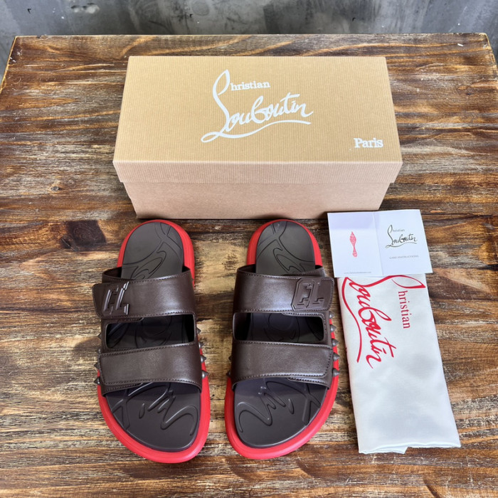 CL SLIPPERS