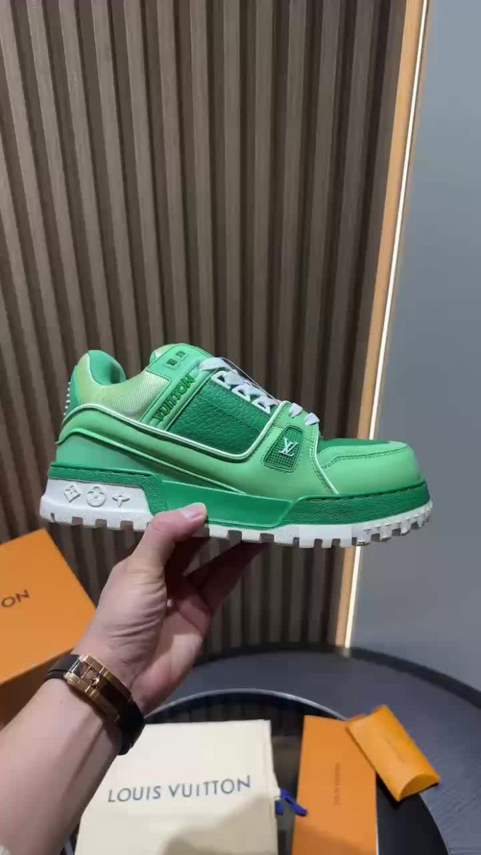 L&V SNEAKERS